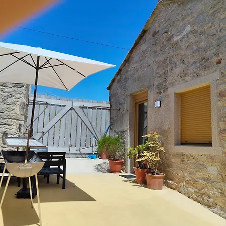 Casa Con Terraza A 100m De La Playa Laxe