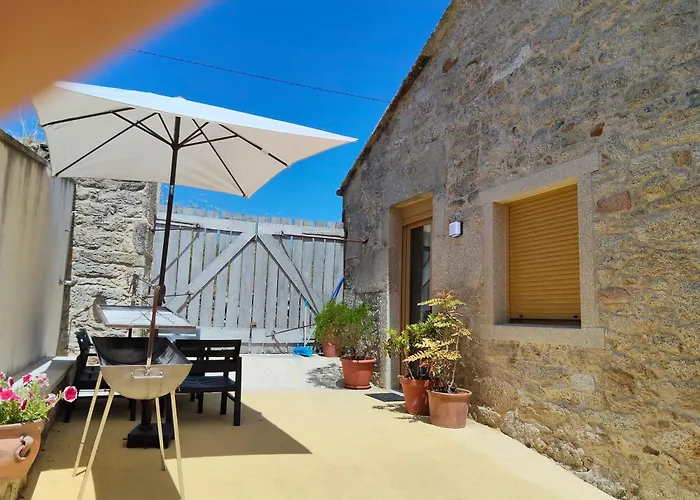 Casa Con Terraza A 100m De La Playa Laxe